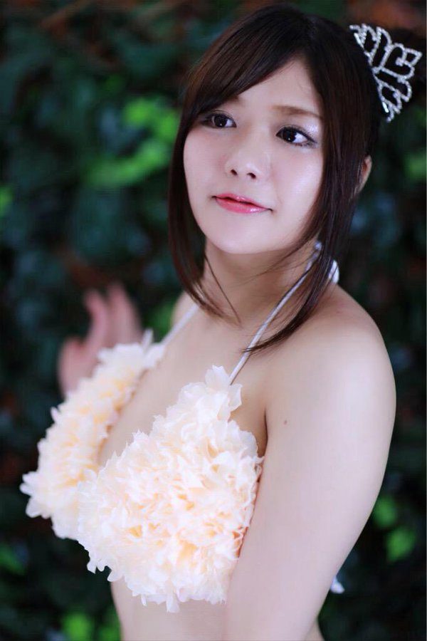 小熊绘理 妩媚动人私房写真图