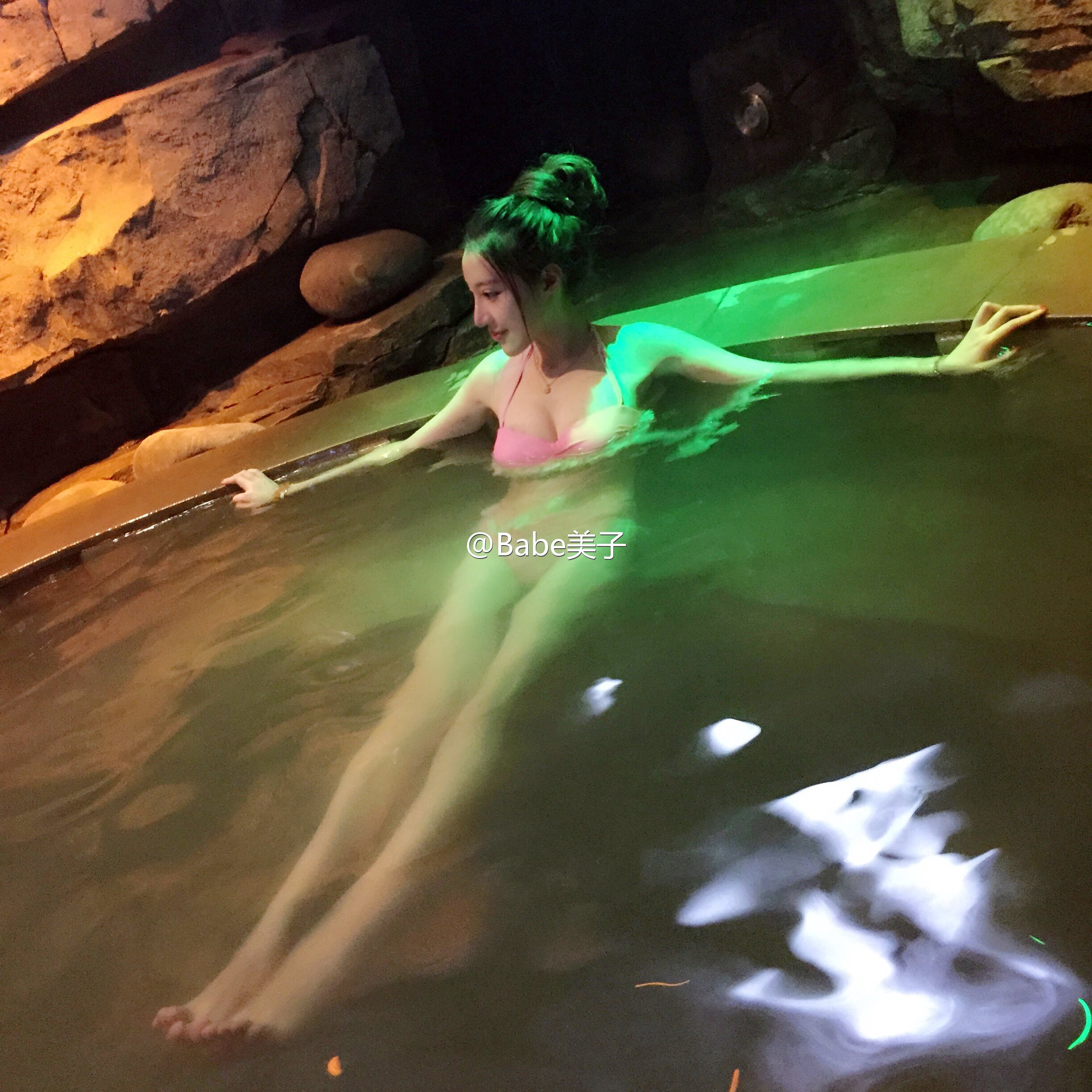 Babe美子 微博美艳私房照诱惑写真图