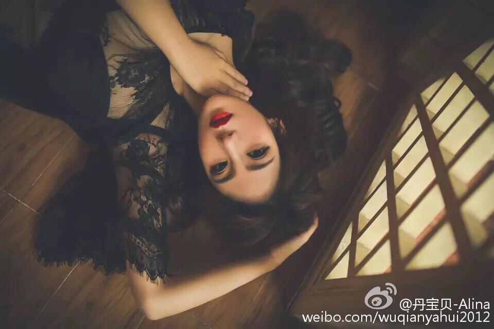 丹宝贝Alina 养眼微博私房写真图