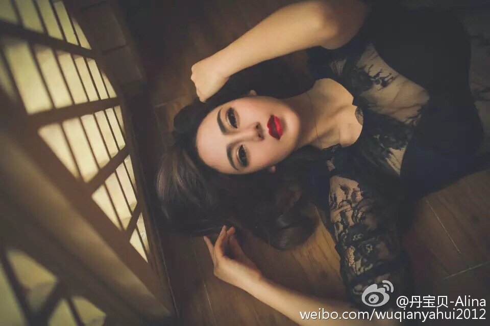 丹宝贝Alina 养眼微博私房写真图
