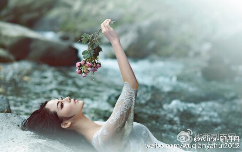 丹宝贝Alina 养眼微博私房写真图