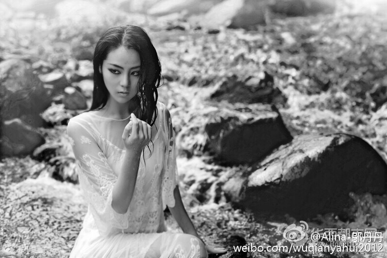 丹宝贝Alina 养眼微博私房写真图