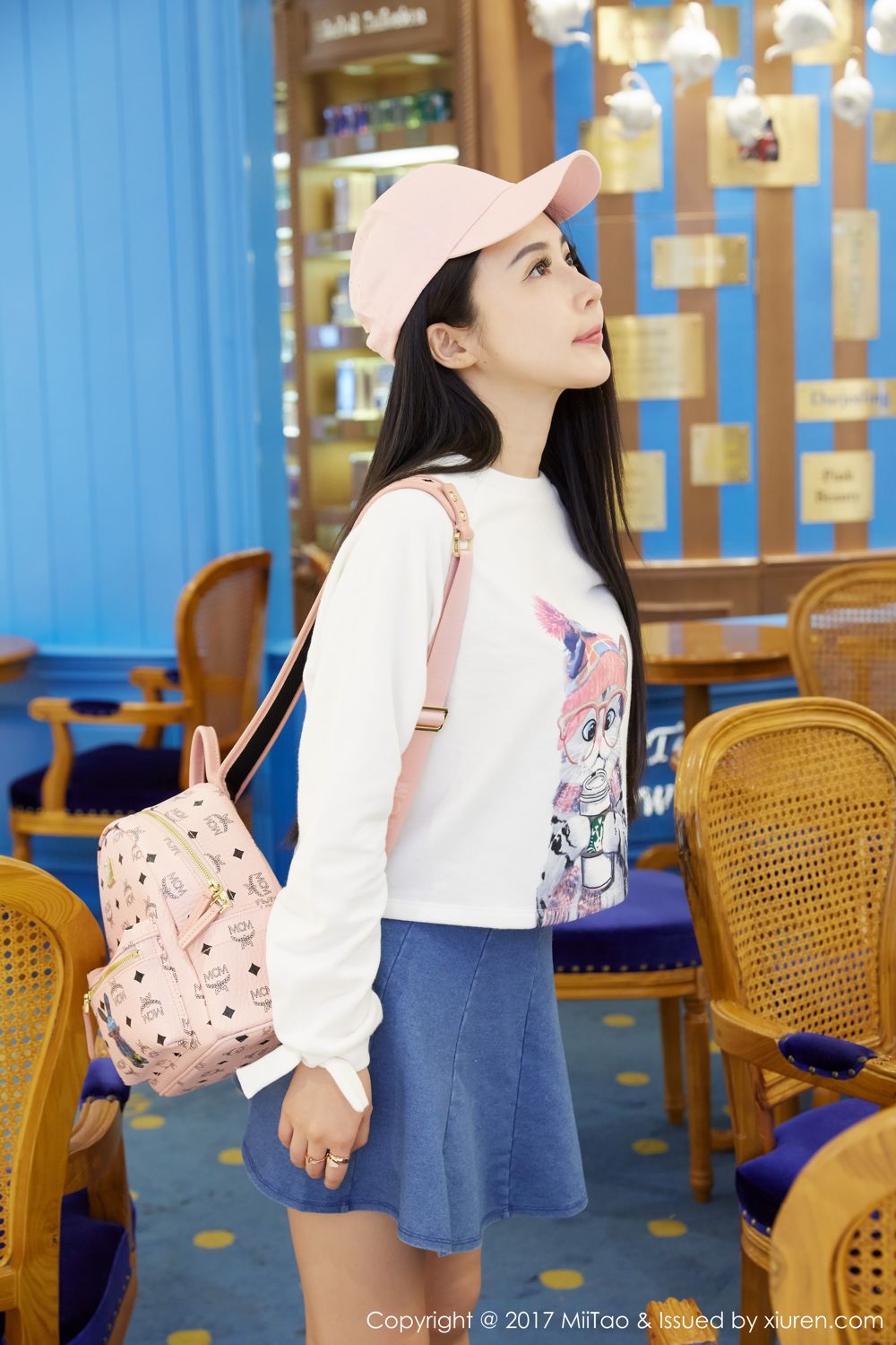 萱萱Cecilia回归 女神街拍范儿十足