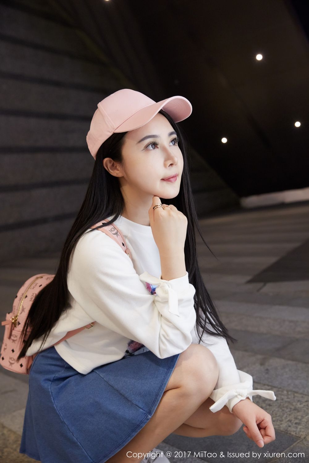 萱萱Cecilia回归 女神街拍范儿十足