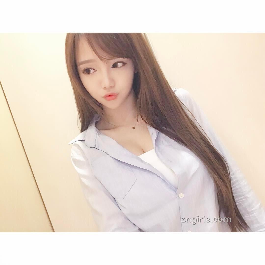 无双乐团琵琶手丘涵 海边比基尼释放性感