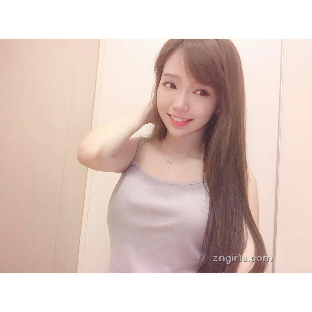 无双乐团琵琶手丘涵 海边比基尼释放性感
