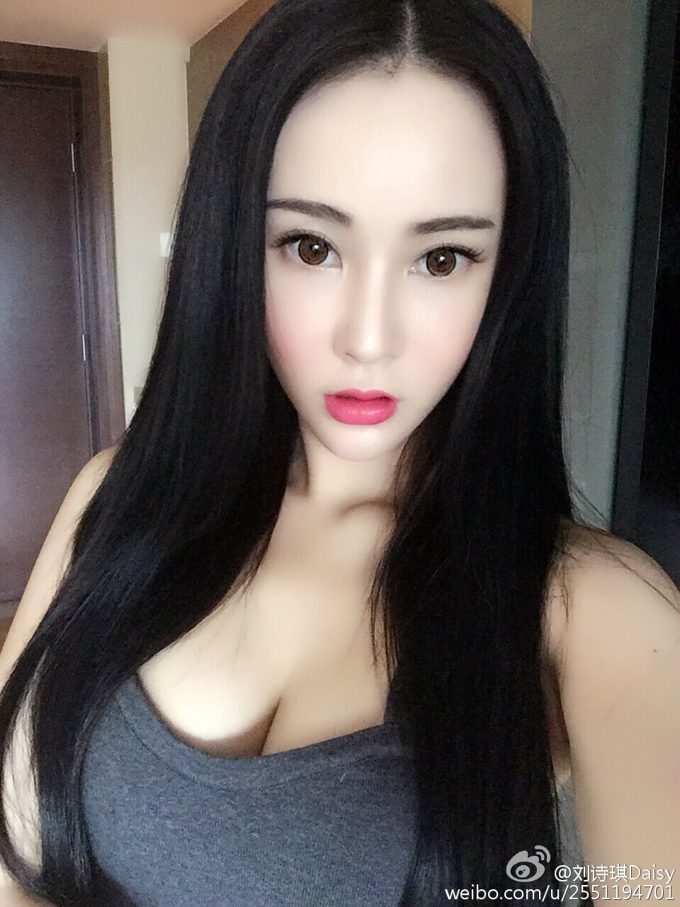 刘诗琪Daisy 微博私房美照