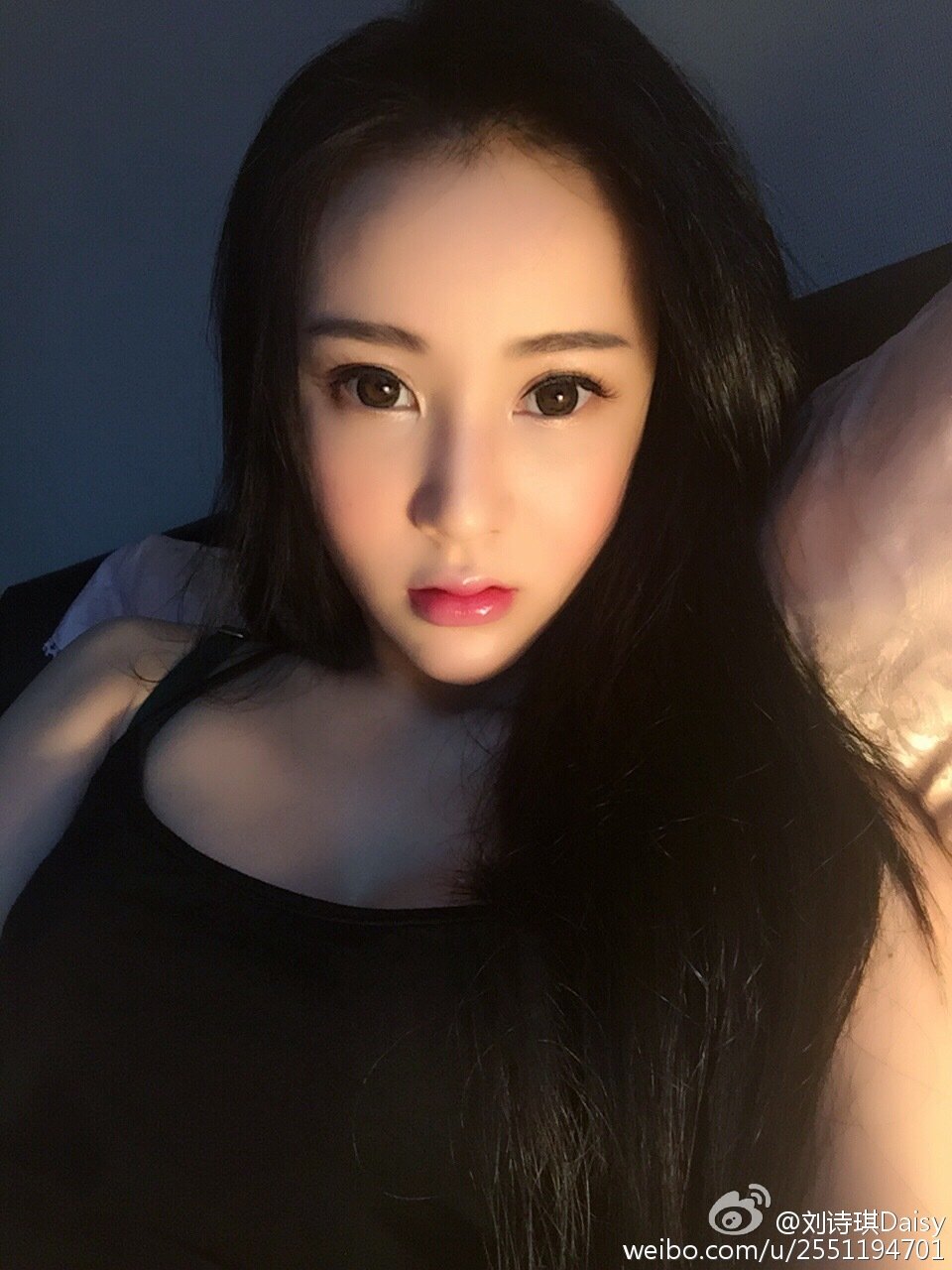 刘诗琪Daisy 微博私房美照