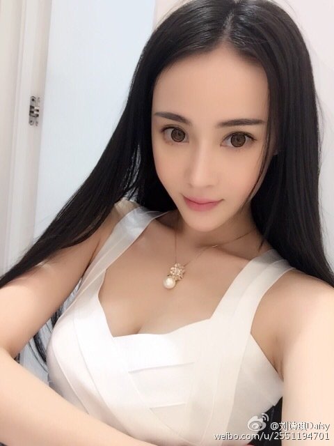 刘诗琪Daisy 微博私房美照