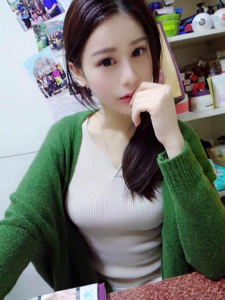 Vicky Chen 白皙极品东南校花