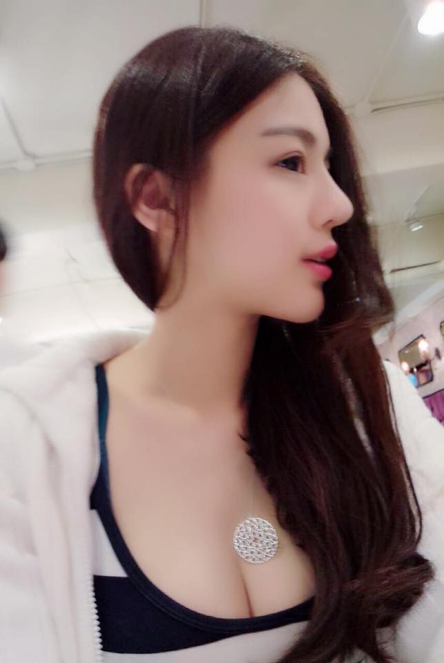 Vicky Chen 白皙极品东南校花