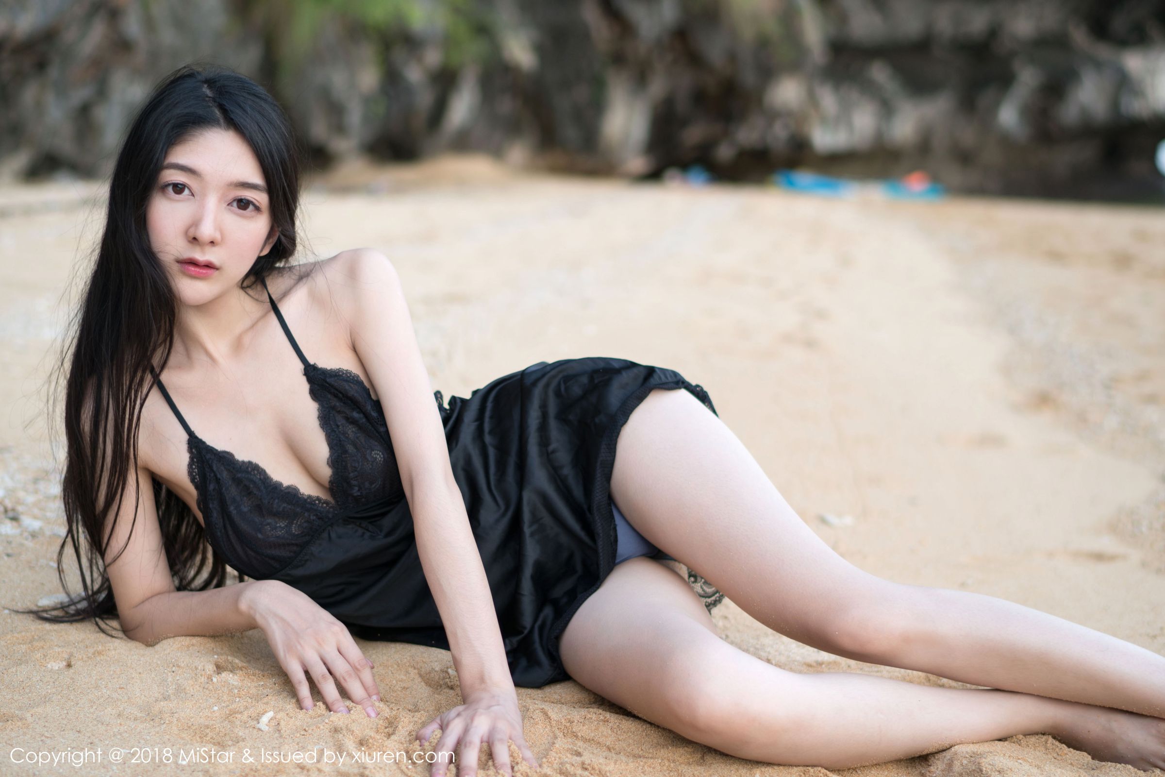 新晋女神小热巴 清新的学生服饰