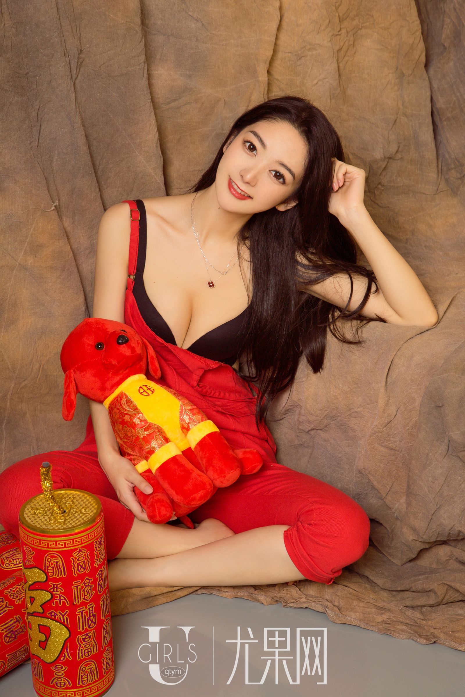 小琪安柔春节特辑,年年有余朝朝尤果