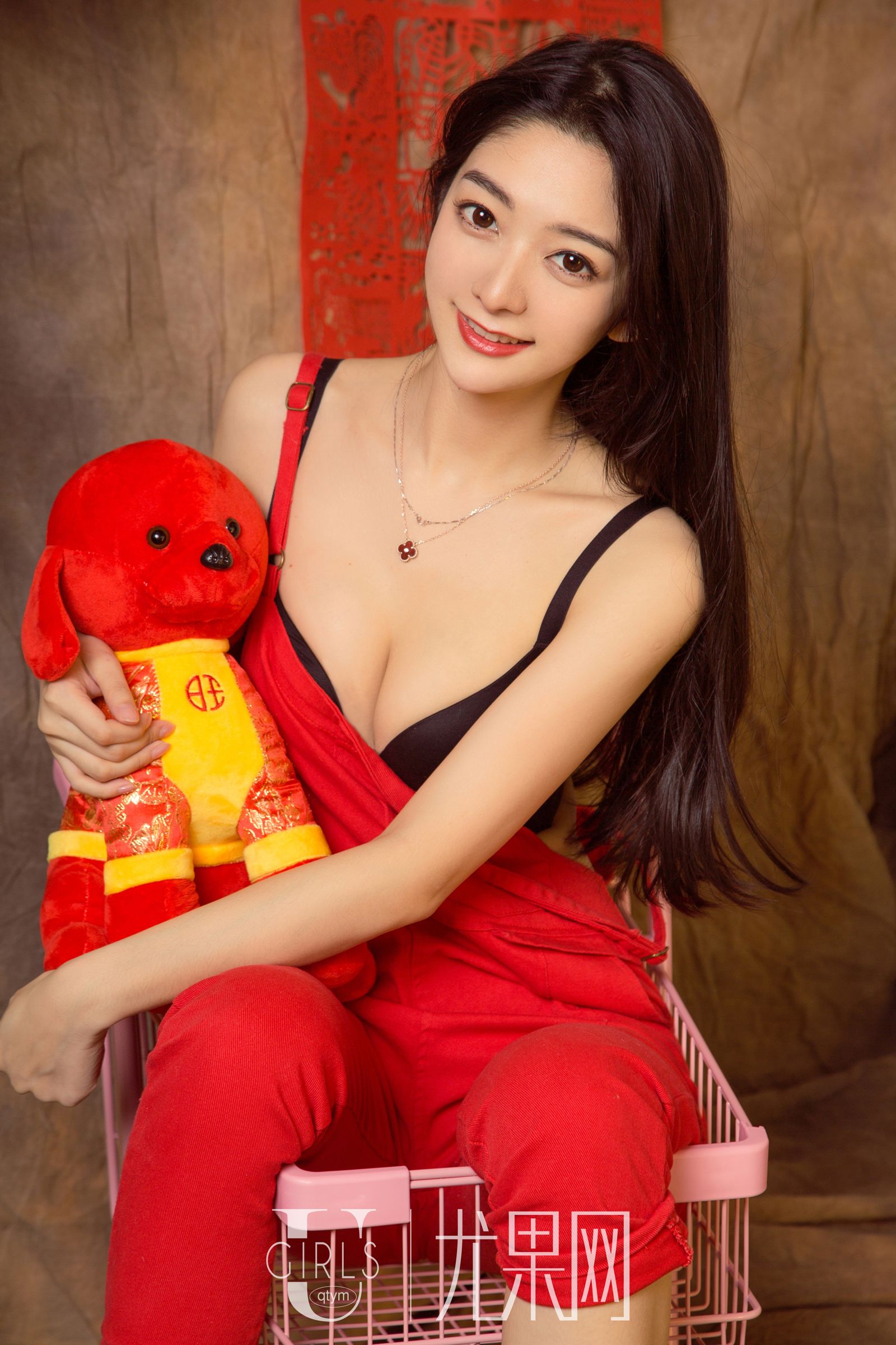 小琪安柔春节特辑,年年有余朝朝尤果