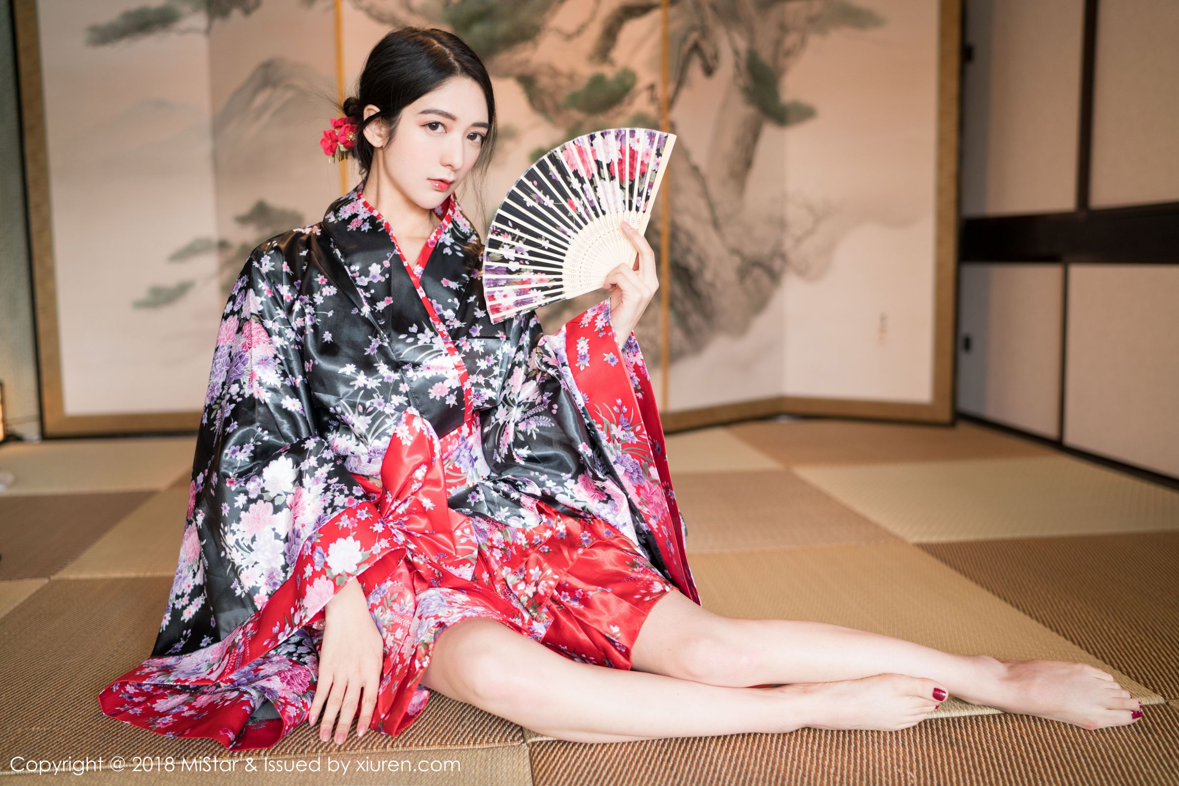 小琪的开背毛衣 和服与OL职场装