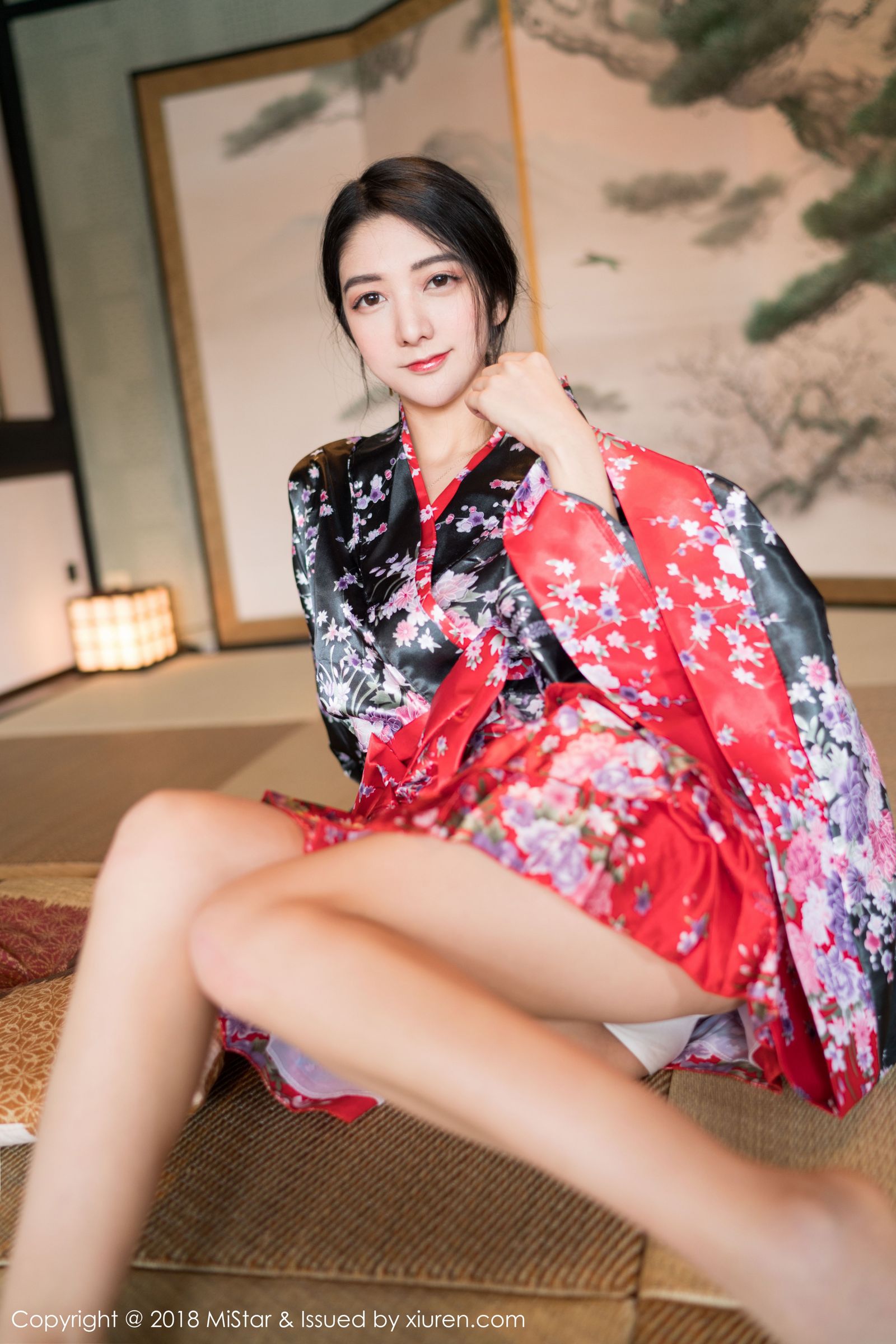小琪的开背毛衣 和服与OL职场装