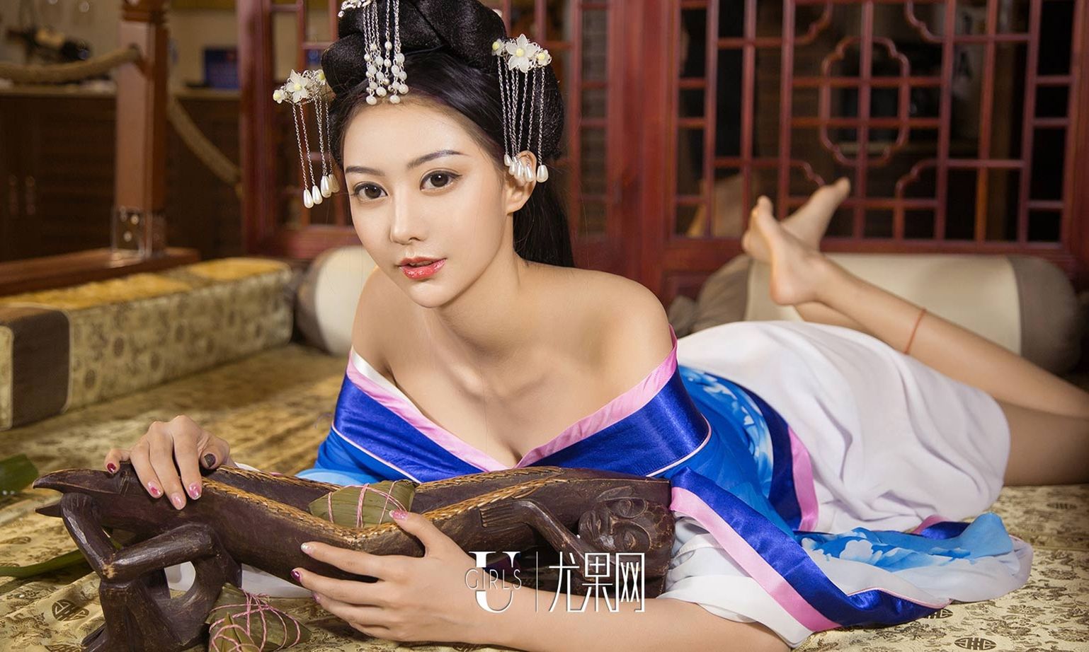 尤果四美春夏秋冬 端午献礼穿越大戏