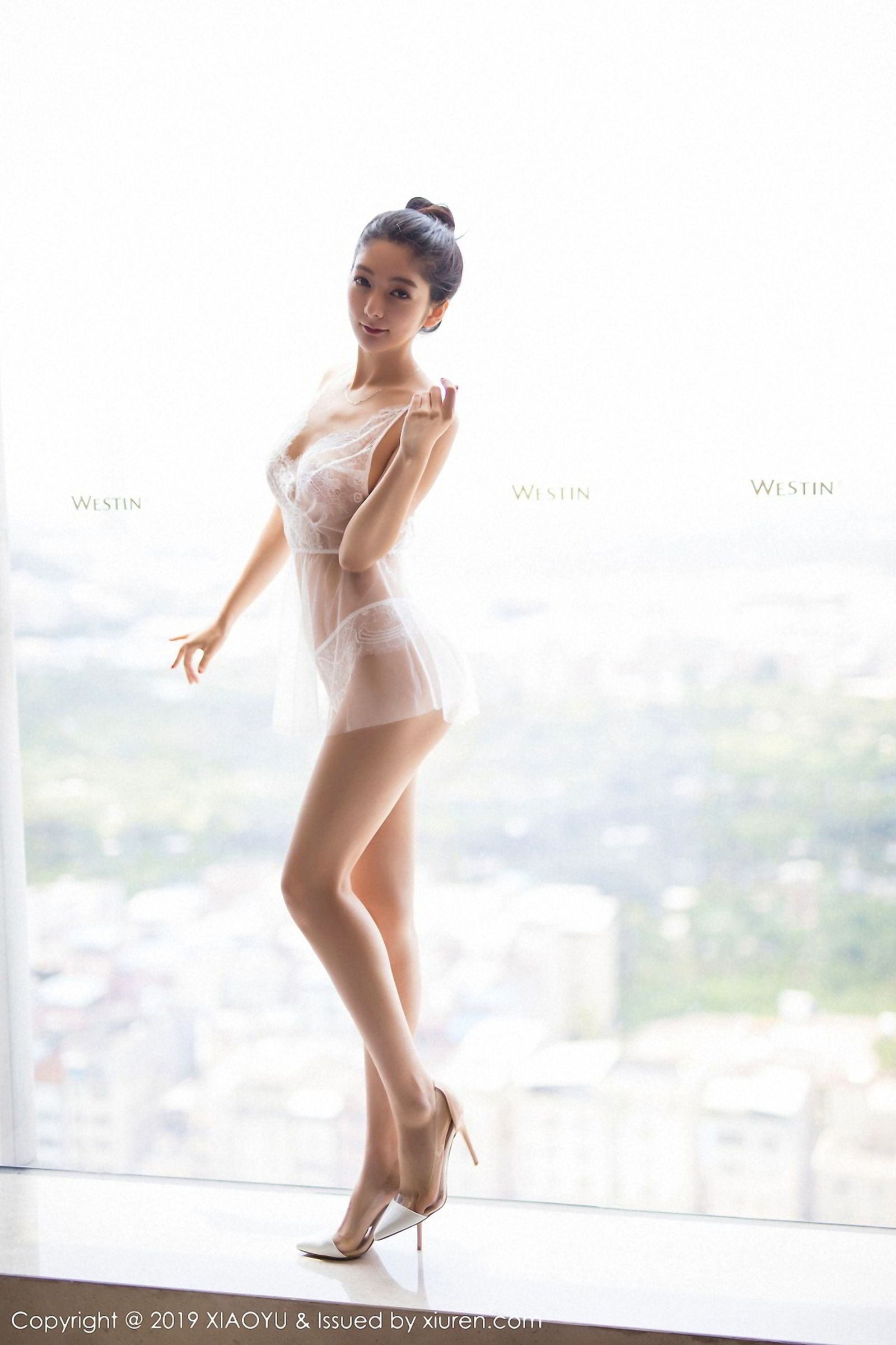 女神Angela喜欢猫 旗袍黑丝妩媚柔情