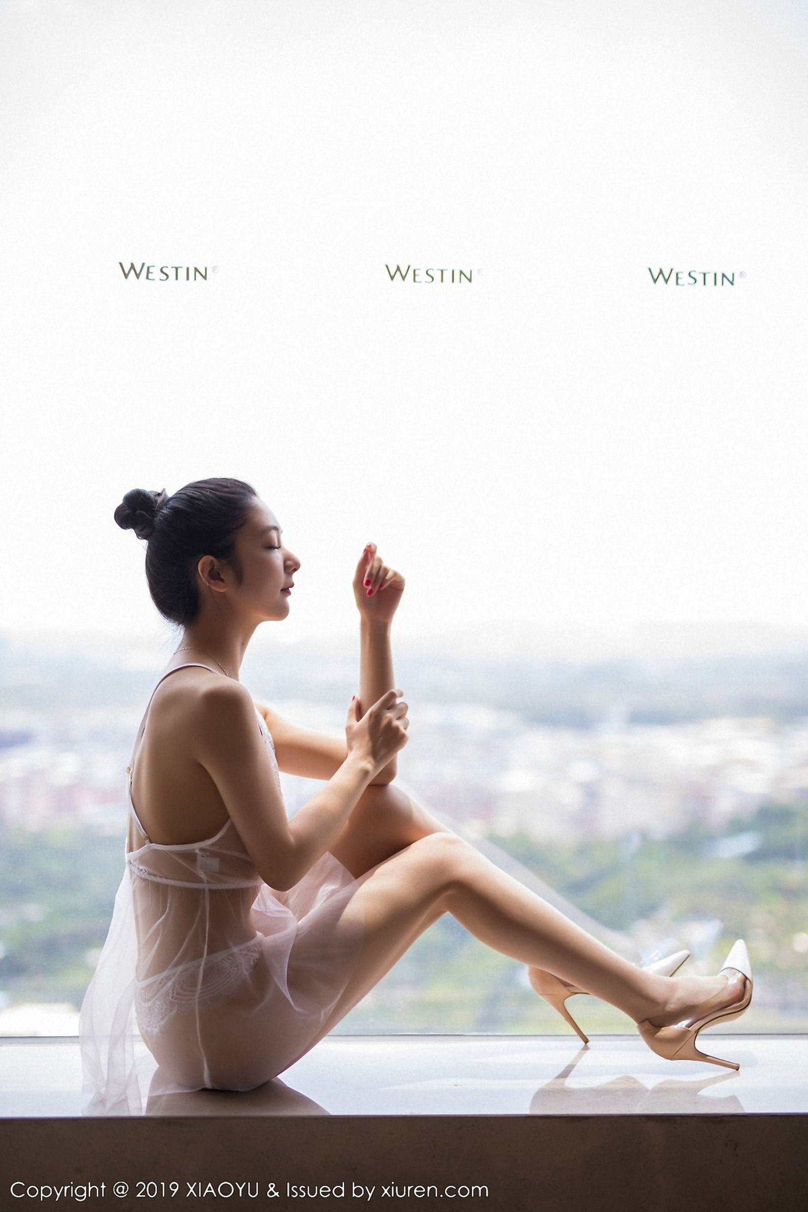女神Angela喜欢猫 旗袍黑丝妩媚柔情