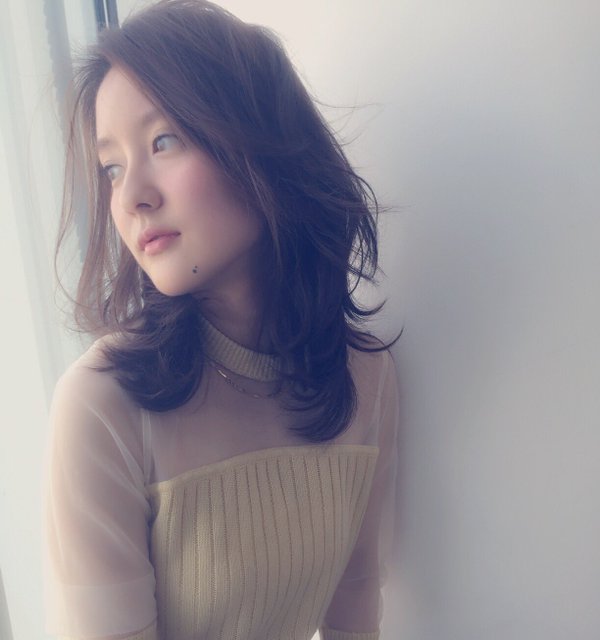 生田佳那 美人的士司机俏皮私房照诱惑写真图