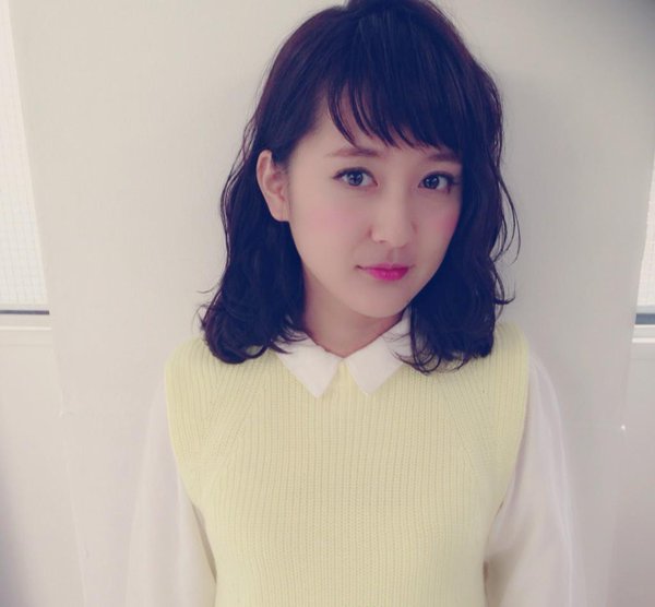 生田佳那 美人的士司机俏皮私房照诱惑写真图