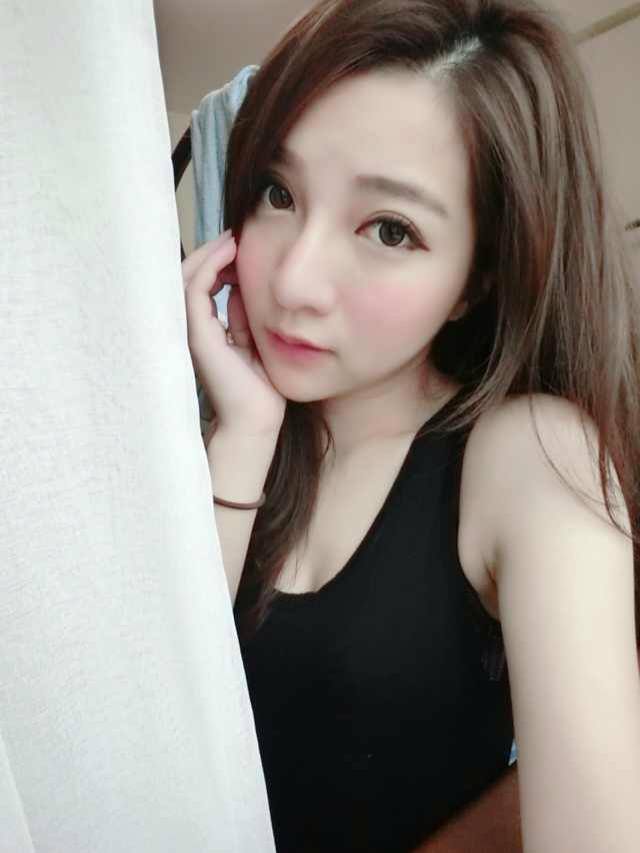 Queena庞庞(林语晞) 网拍天后梦幻电眼超迷人