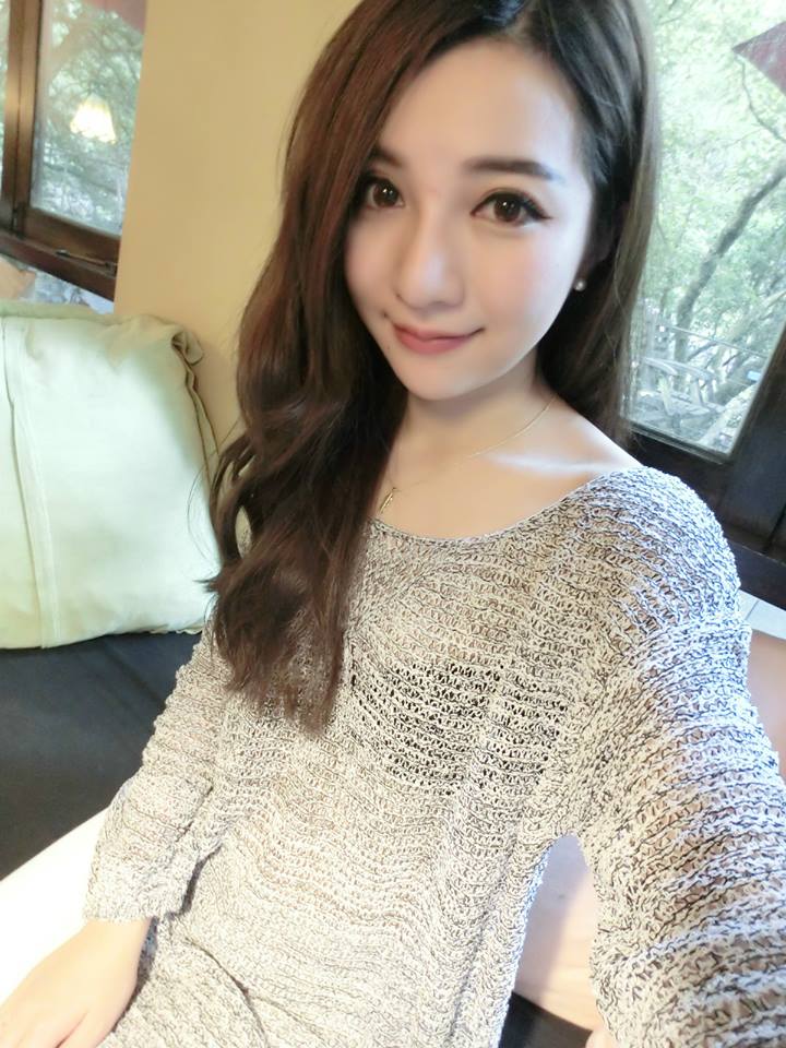 Queena庞庞(林语晞) 网拍天后梦幻电眼超迷人