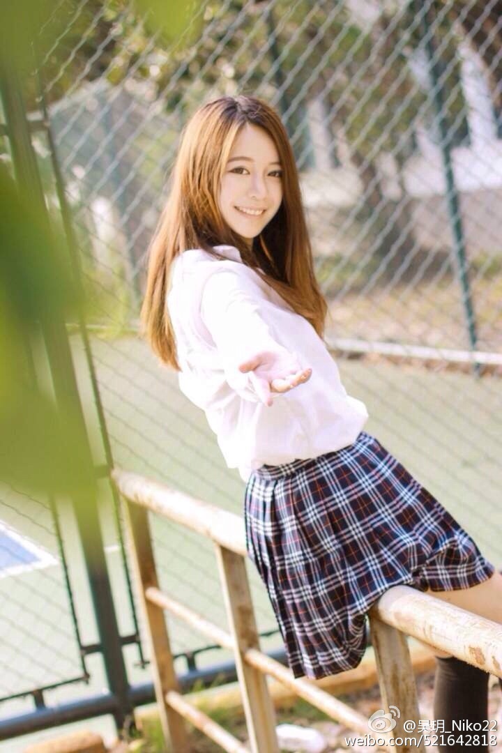 NIKO小玥玥(吴玥) 微博唯美系养眼写真图