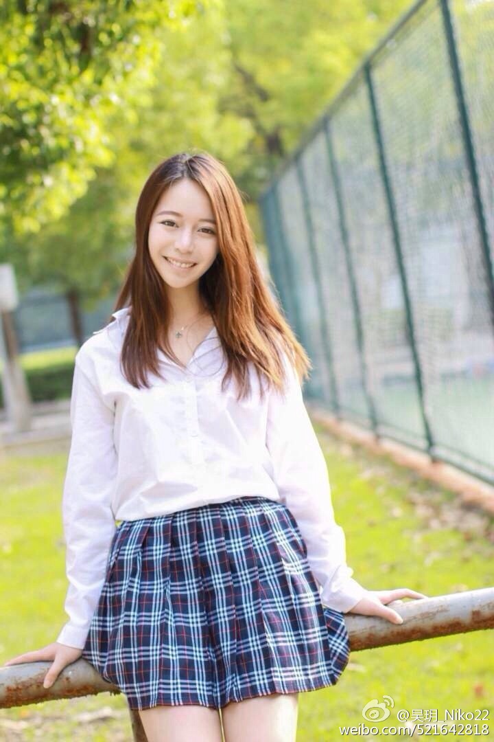 NIKO小玥玥(吴玥) 微博唯美系养眼写真图
