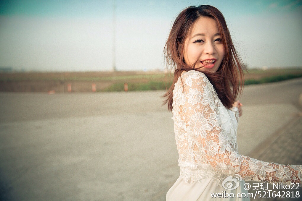 NIKO小玥玥(吴玥) 微博唯美系养眼写真图