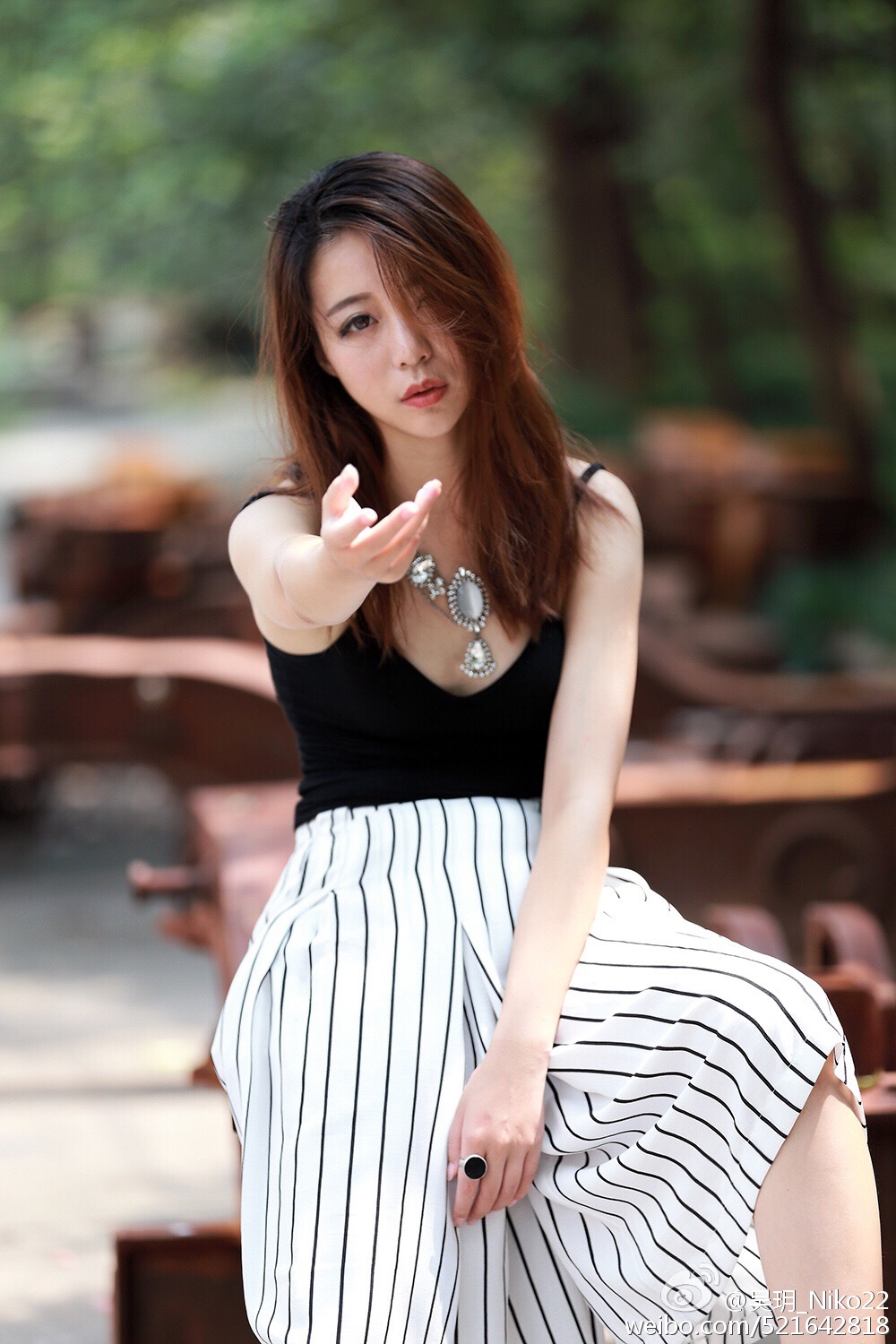 NIKO小玥玥(吴玥) 微博唯美系养眼写真图
