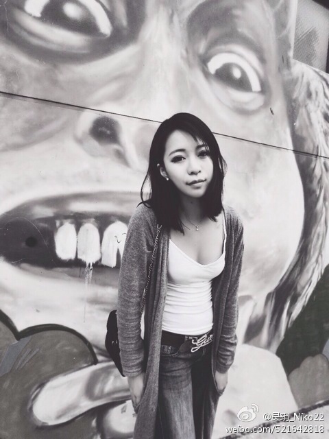 NIKO小玥玥(吴玥) 微博唯美系养眼写真图