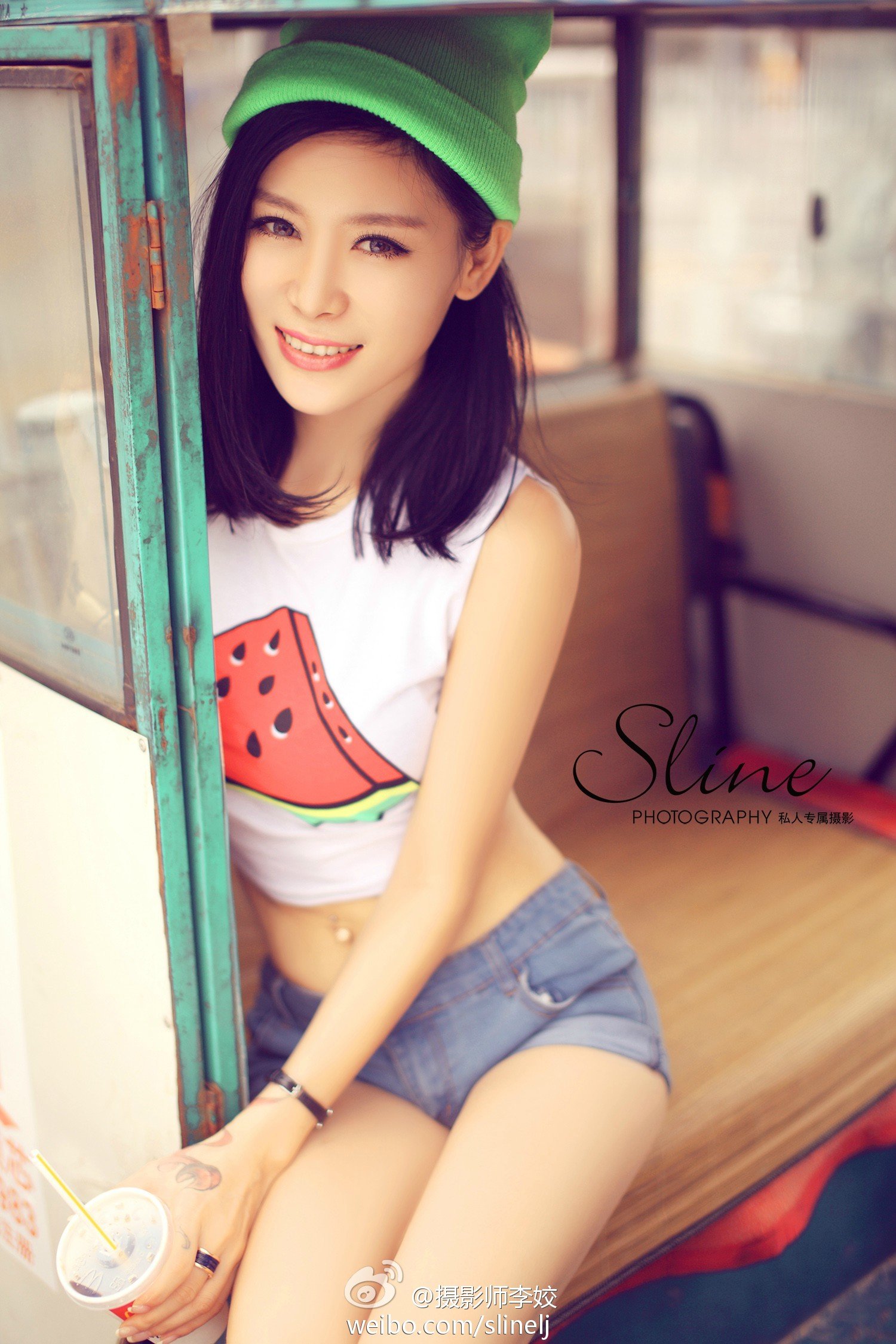 Clover-施(施沐希) 家居妩媚诱惑写真图