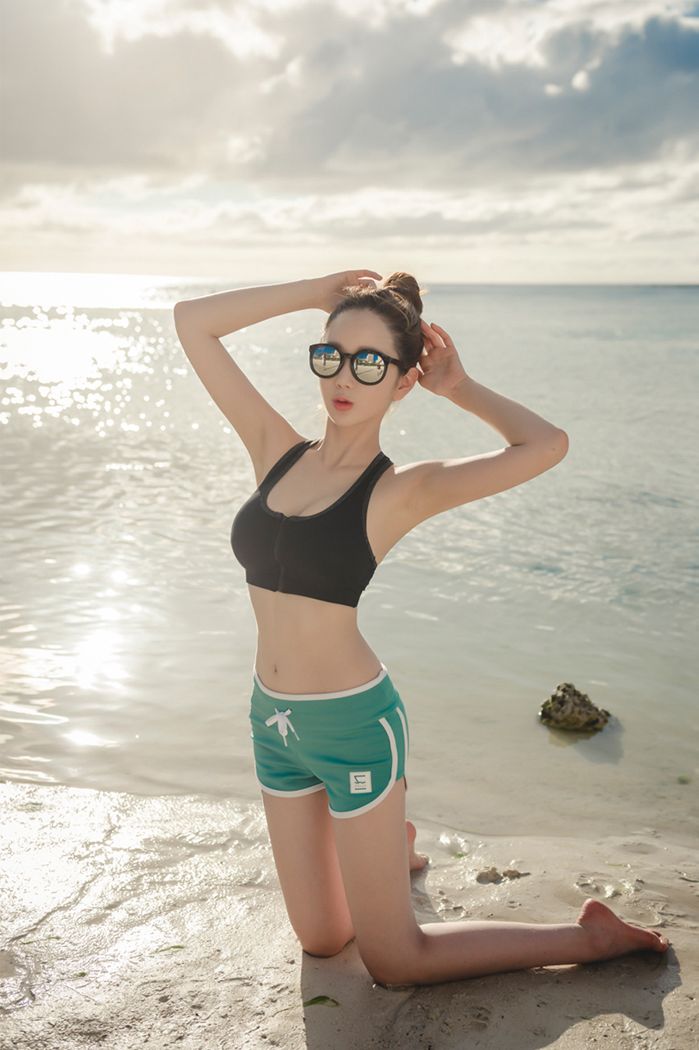 李妍静- 2017年MayBeach运动服系列二