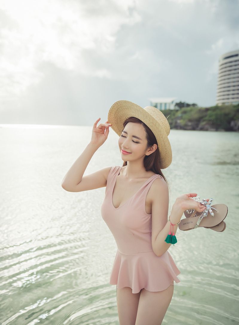 李妍静- 2017年MayBeach运动服系列二