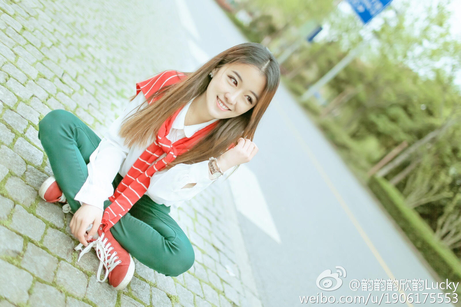 郑欣韵Lucky 小甜美女微博私房照诱惑写真图