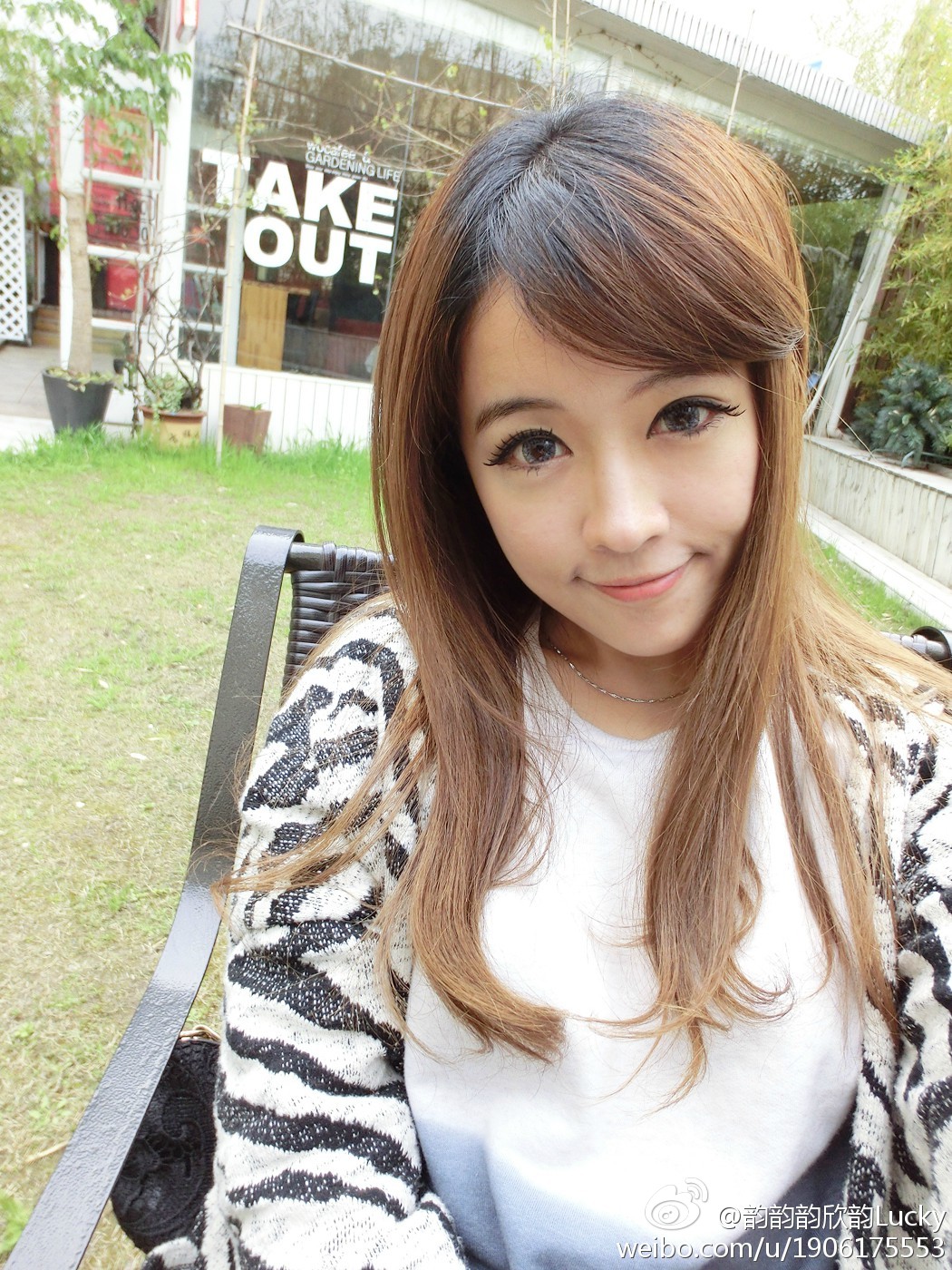 郑欣韵Lucky 小甜美女微博私房照诱惑写真图
