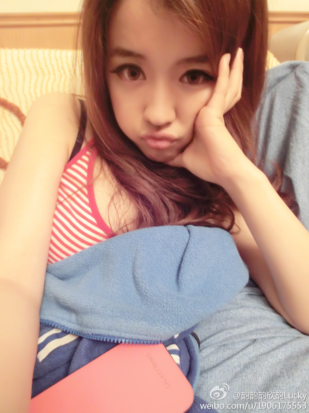 郑欣韵Lucky 小甜美女微博私房照诱惑写真图