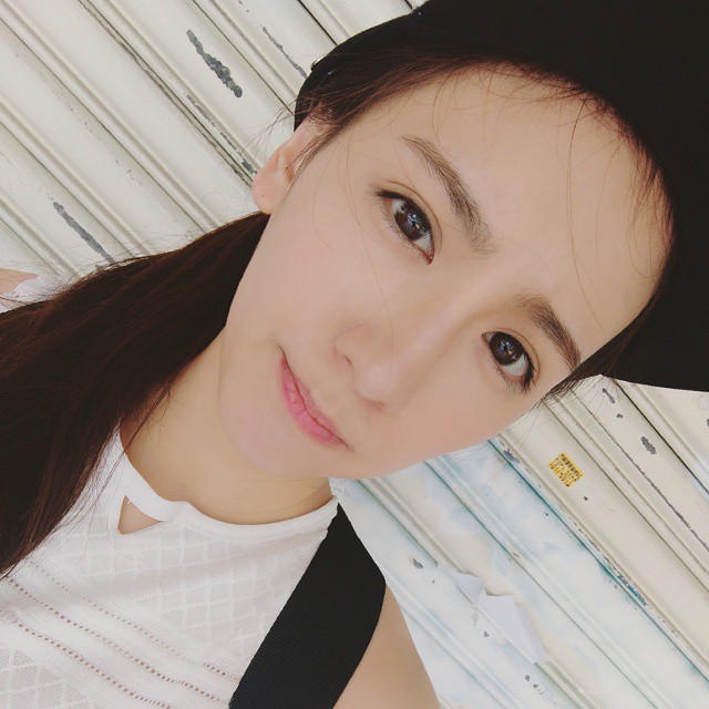 蔡昕言 拥有明星脸的气质美女