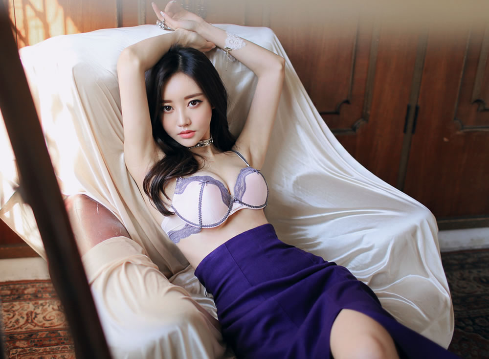 孙允珠- 2016年网拍女神内衣系列