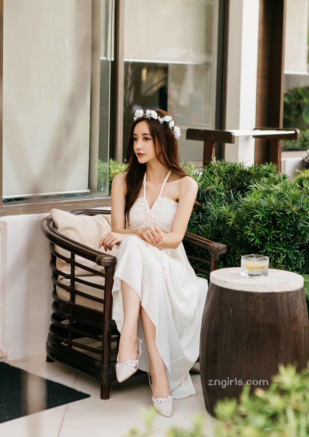 南韩美人孙允珠 唯美系吊带内衣三