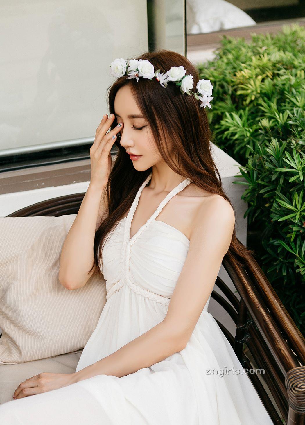 南韩美人孙允珠 唯美系吊带内衣三