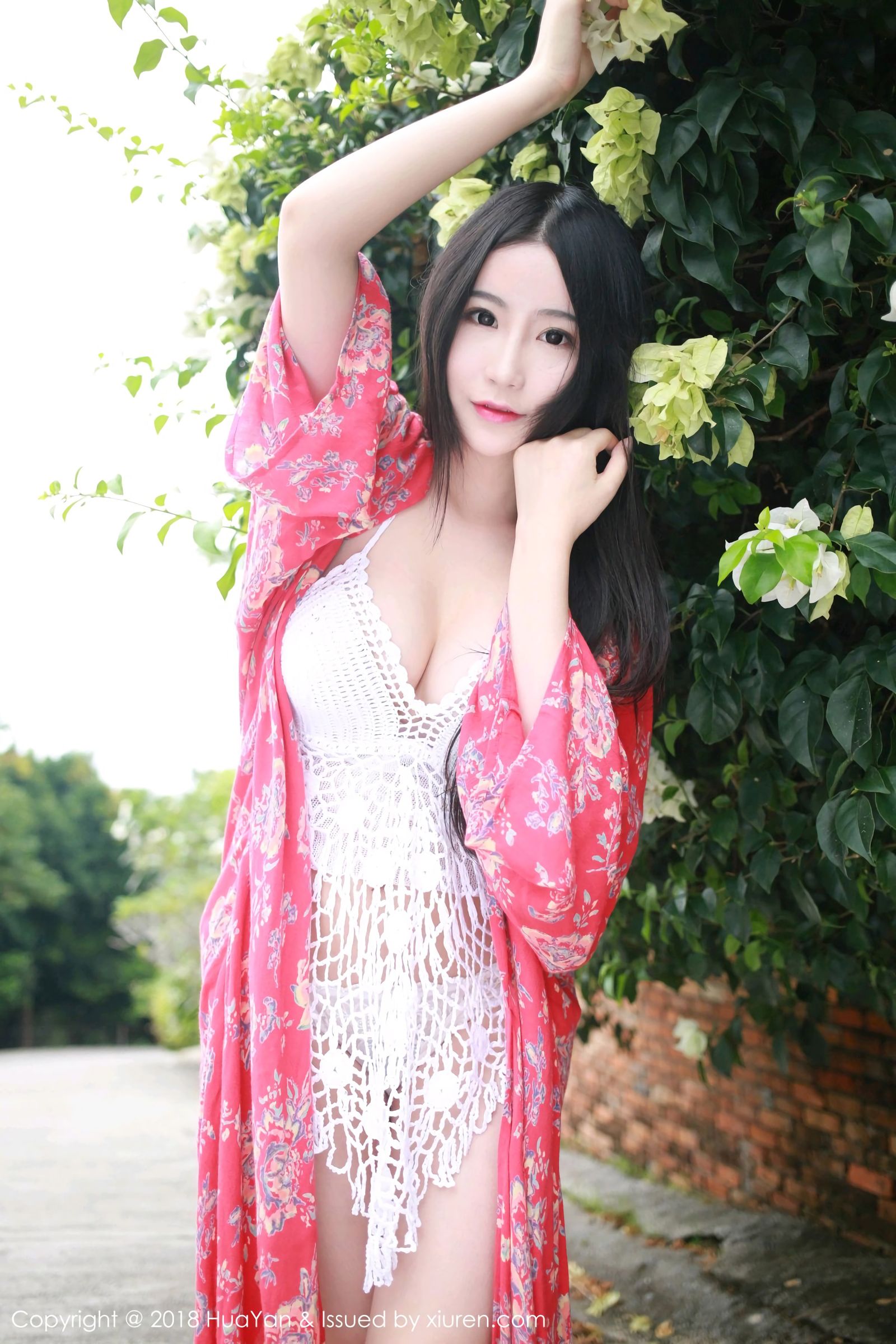 谢芷馨苏梅岛旅拍 和服比基尼的诱惑