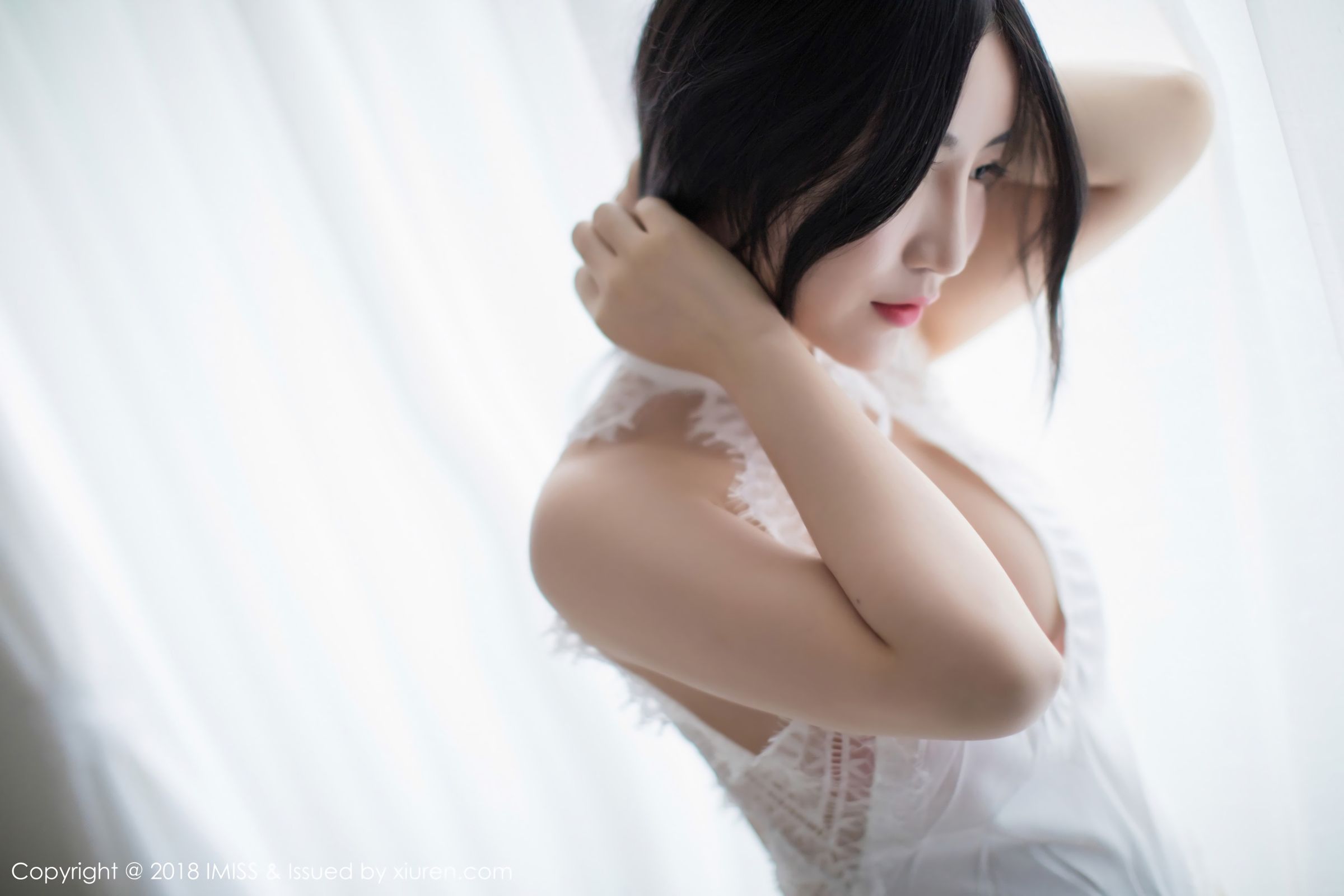 女神绯月樱-Cherry 低胸内衣玲珑别致