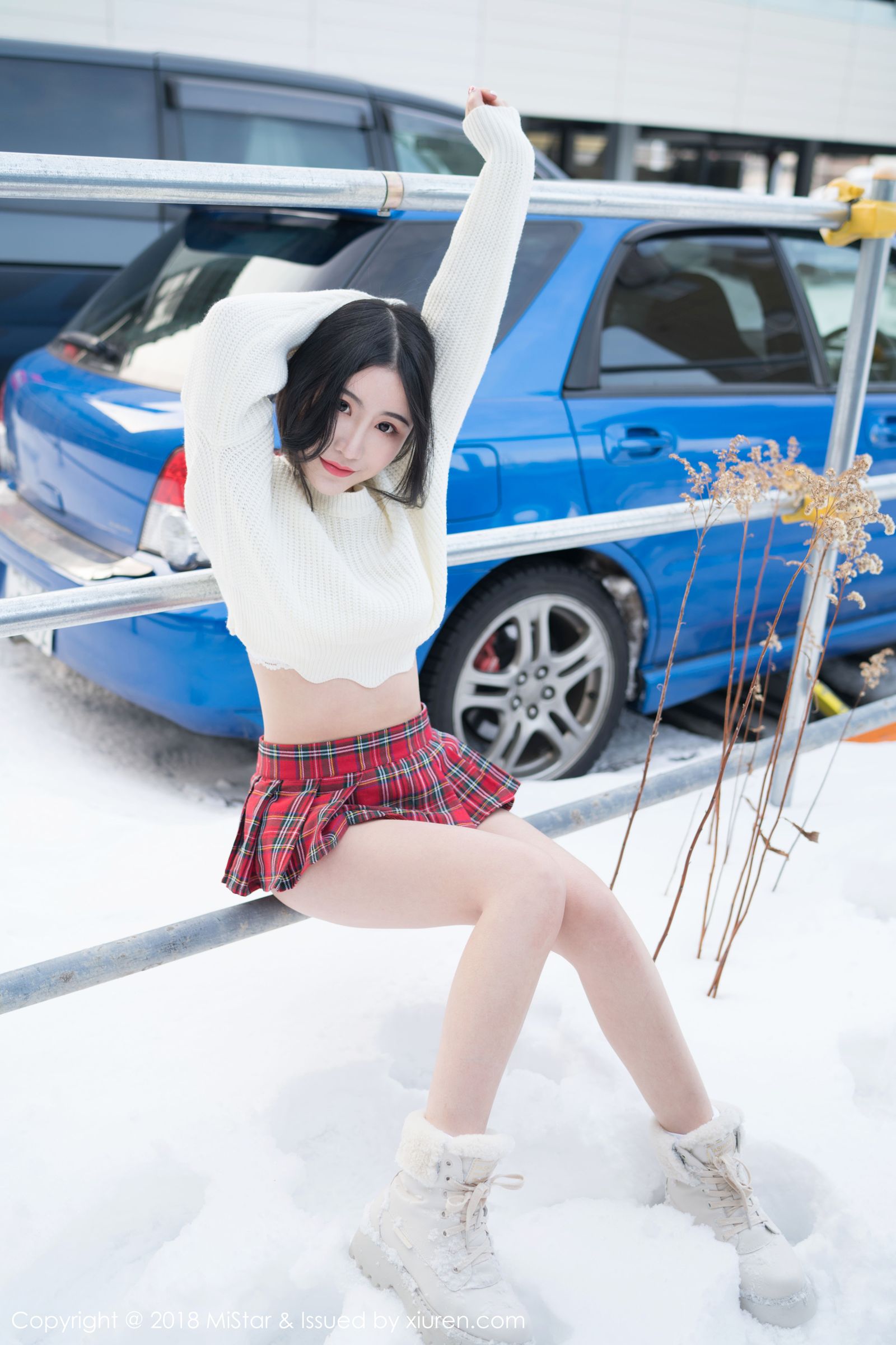 女神绯月樱Cherry 冰天雪地白衣红裙