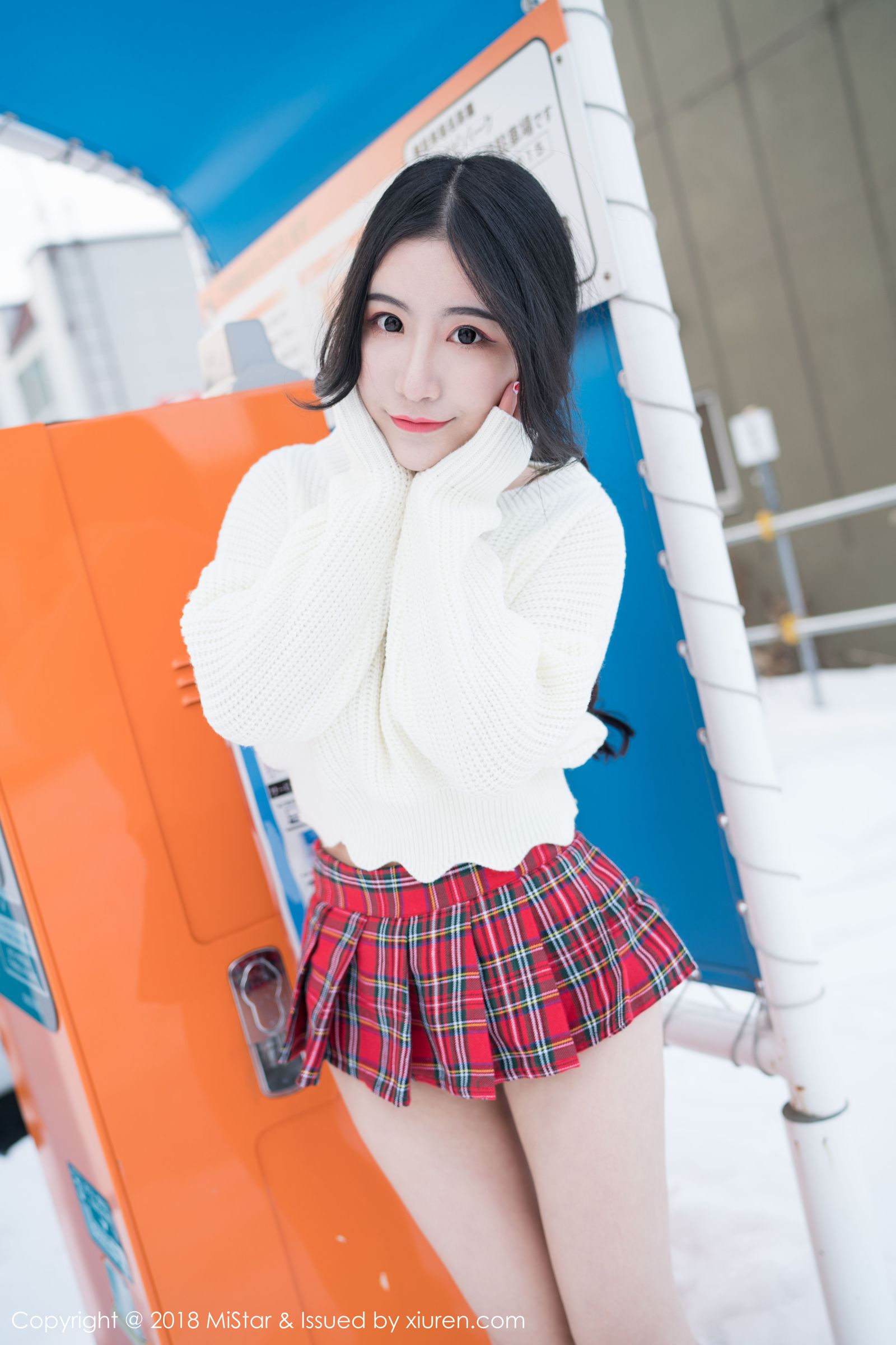 女神绯月樱Cherry 冰天雪地白衣红裙