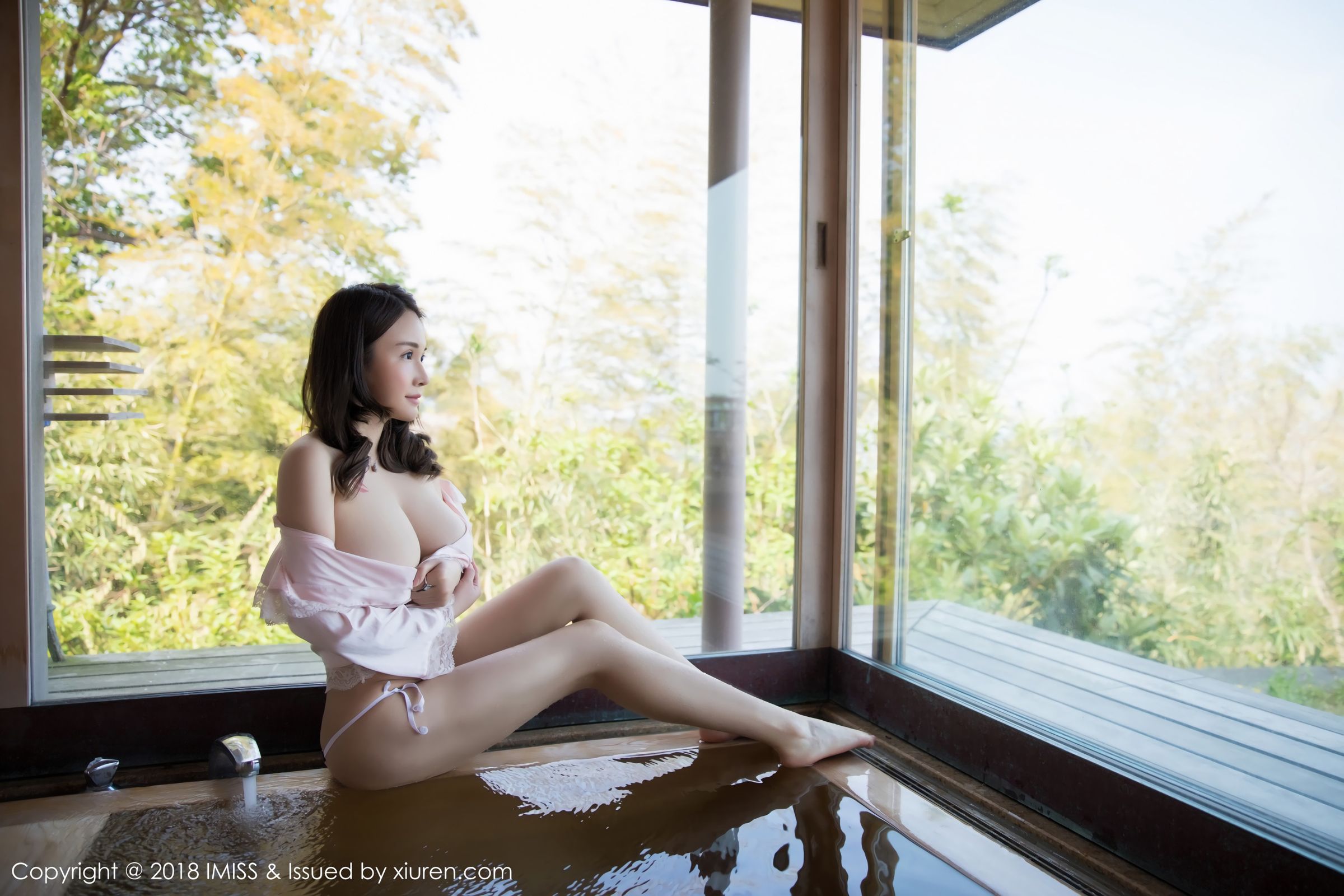 欧派女神沈蜜桃off 硕大美胸视觉屏霸
