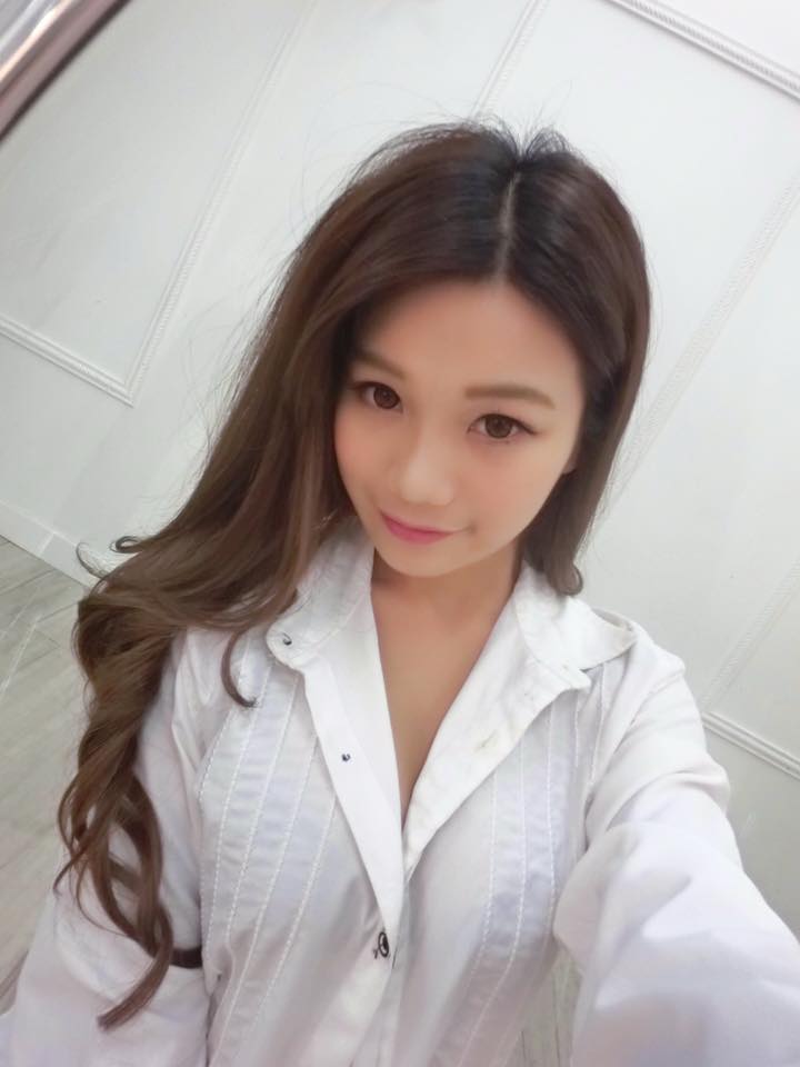 Meimei Chen 胸器逼人火辣来袭