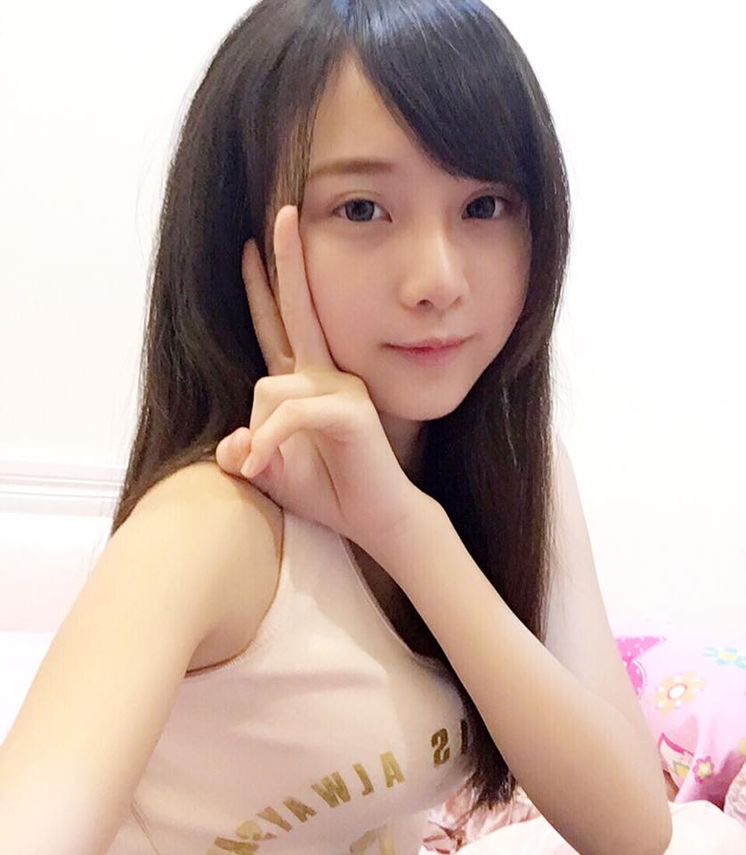 刘坊萱 神似佐佐木希!PTT表特版被推爆的捷運妹子