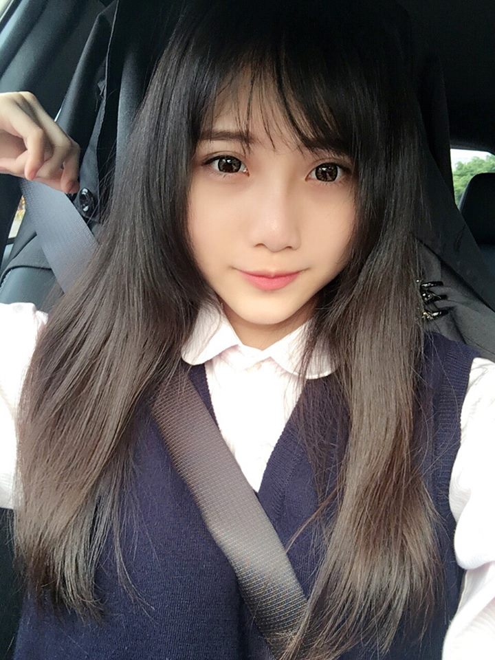 刘坊萱 神似佐佐木希!PTT表特版被推爆的捷運妹子